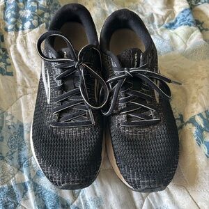 Brooks Black Revel 3 Athletic Shoes